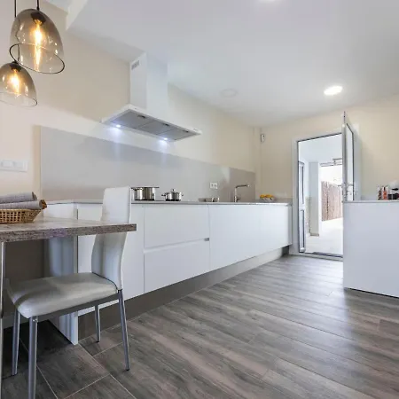 Aeris By Interhome Cunit